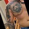 Brusttattoo