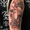 Skull and roses