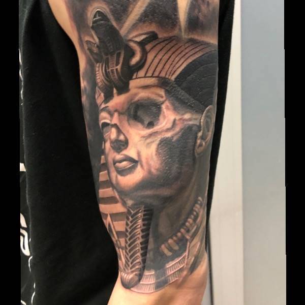 Pharaon
